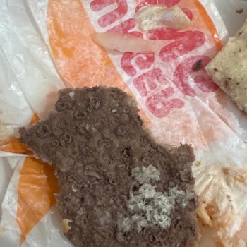 Burger King, hamburguesa con pan duro y sin sabor, experiencia mala