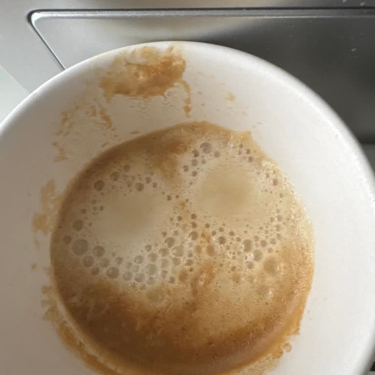 Media Markt Soğuk Latte Sorunu: Kahve Makinesi Hayal Kırıklığı!
