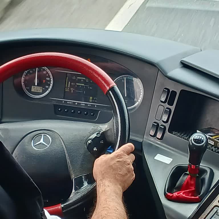 Kamil Koç Şoförün Tehlikeli Ve Saygısız Davranışları