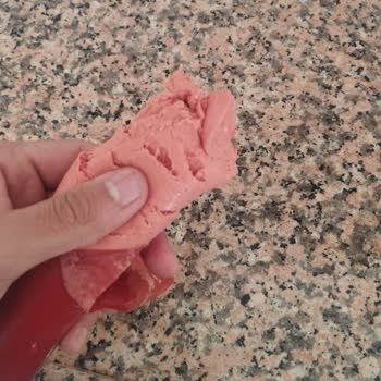 Aldığım Sucuk Ertesi Gün Bozuldu