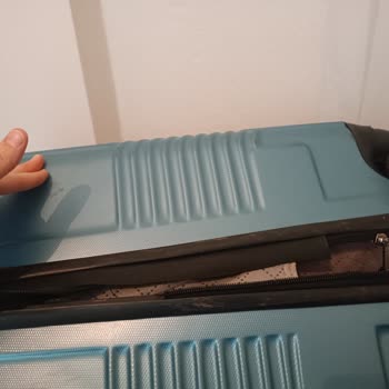 Pegasus Uçuşunda Hasar Gören Bavul Ve Yetersiz Hizmet