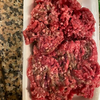 File Market'ten Bozuk Et Skandalı: Güvenilir Hizmet Nerede?