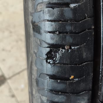 Ford Focus Lastik Problemi: Garanti Kapsamında Değişim Talepleri Reddedildi