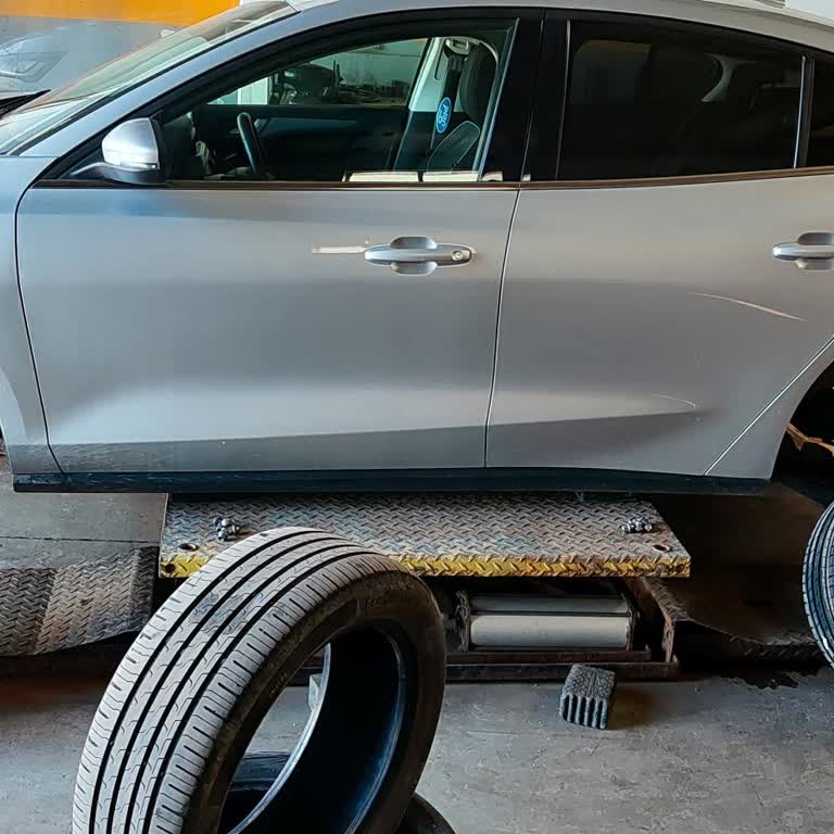 Ford Focus Lastik Problemi: Garanti Kapsamında Değişim Talepleri Reddedildi