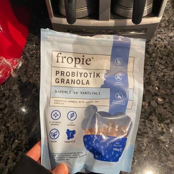 Granola İçinde Ceviz Kabuğu Şoku