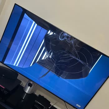 Kırık Televizyon Ve İki Firma Arasında Kalan Müşteri