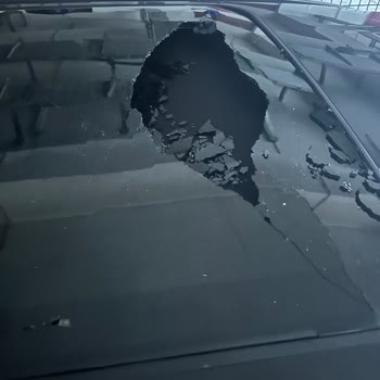 Garanti Kapsamı Dışında Kalan Sunroof Patlaması: Müşteri Memnuniyetsizliği