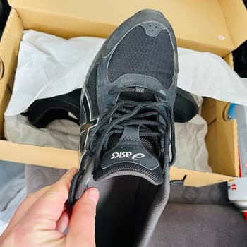 3 Ayda Yıpranan Ayakkabılar: Asics'in İnceleme Sonucu Hayal Kırıklığı