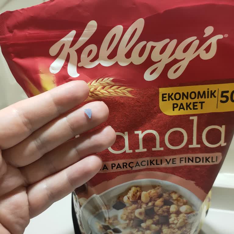 Kellogg's Granola'da Plastik Parça Şoku