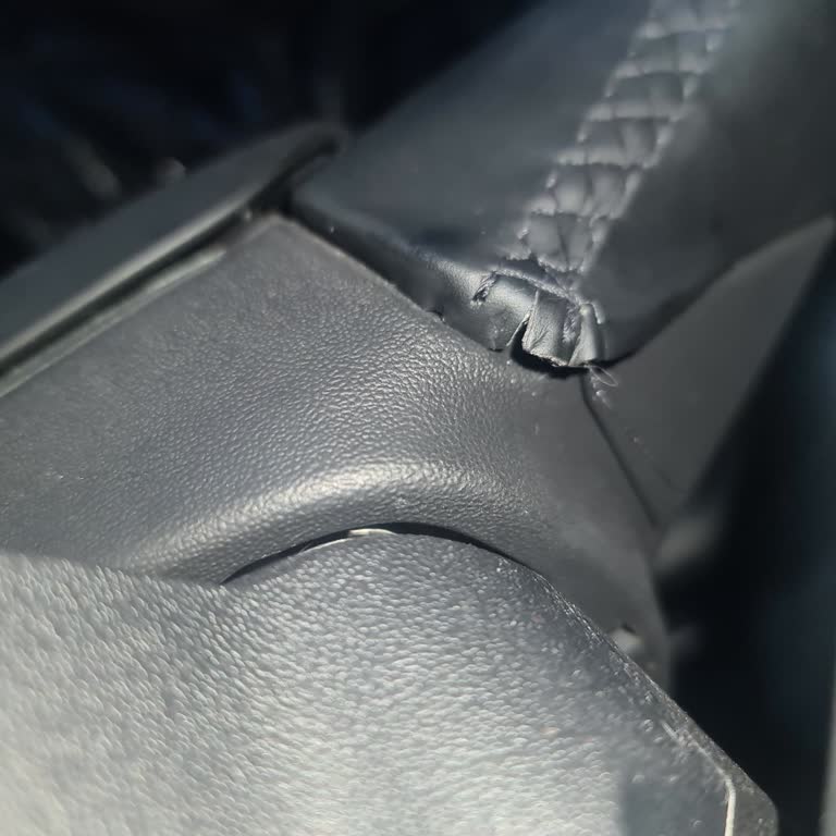 Sıfır Araçta Direksiyon Sorunu Ve Yetersiz Çözüm