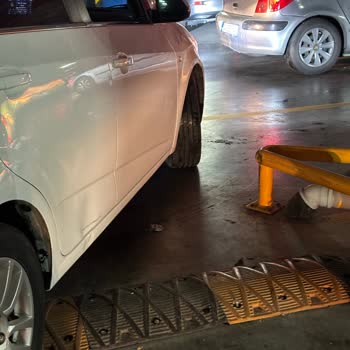 Canpark AVM Otoparkında Yetersiz Yönlendirme Ve İlgisizlik