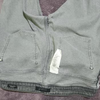 Kalitesiz Ürünlerle Hayal Kırıklığı: Mavi Pantolon Sorunu