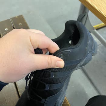 Adidas Ayakkabılarımda Beklenmedik Kalite Sorunu