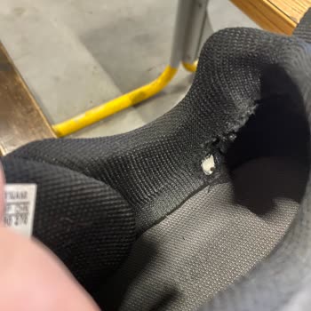 Adidas Ayakkabılarımda Beklenmedik Kalite Sorunu