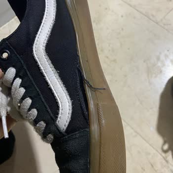 Vans Ayakkabıda Beklenmedik Açılma Ve A101'in Yetersiz Çözümü