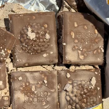 Ferrero Rocher Chocolate Turned to Powder – Quality Completely Gone