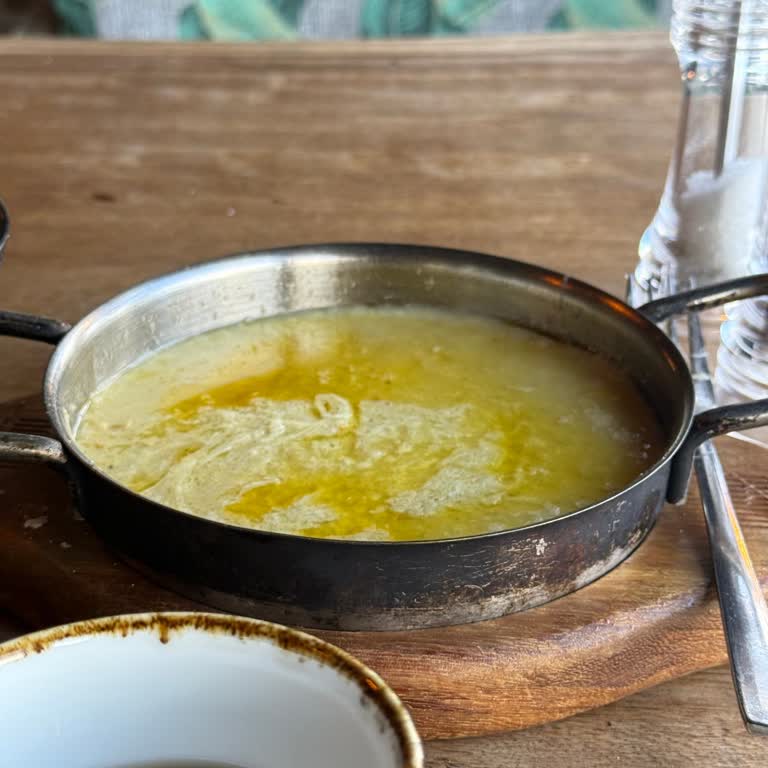 Standartların Altında Sunulan Mıhlama Deneyimi