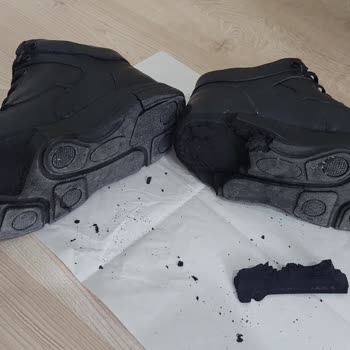 Greyder Ayakkabı Tabanı Dağıldı, Müşteri Hizmetleri Çözüm Sunmuyor