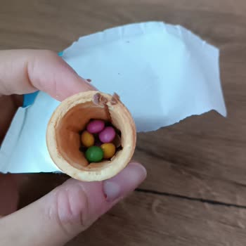 Bayat Ve Çikolatasız Ozmo Cornet Hayal Kırıklığı