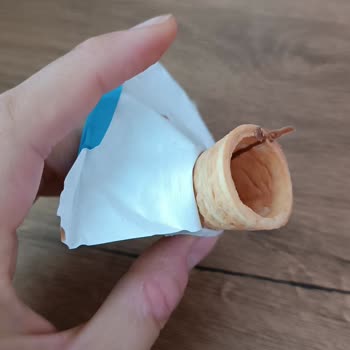 Bayat Ve Çikolatasız Ozmo Cornet Hayal Kırıklığı