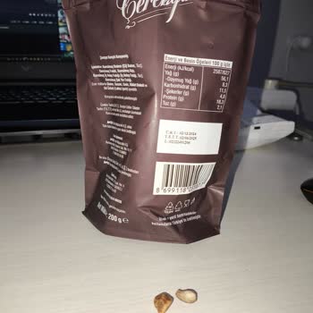 Kuruyemiş Paketinden Çıkan Taşlar Dişimi Tehlikeye Attı