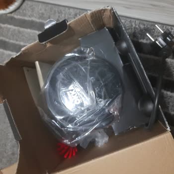 Hediye Ürün Yırtık Kutuda Geldi