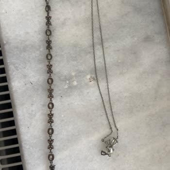 Hediye Takılar Sahte Çıktı Ve Karardı