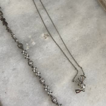 Hediye Takılar Sahte Çıktı Ve Karardı