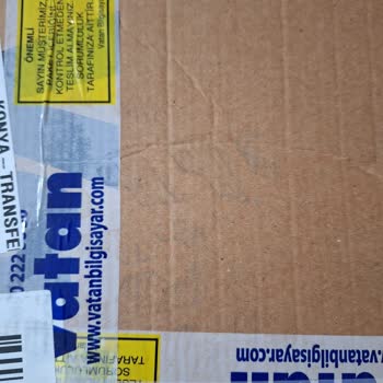 Kırık Ekran Koruyucu Ve İlgisiz Müşteri Hizmetleri