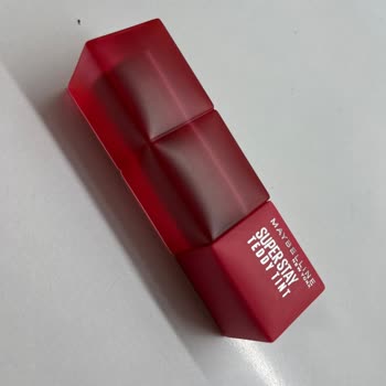 Maybelline Ürünü Dudağımda Enfeksiyona Sebep Oldu