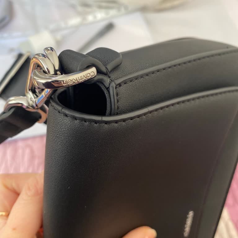 Boyner'den Aldığım Çantada Çatlama Sorunu