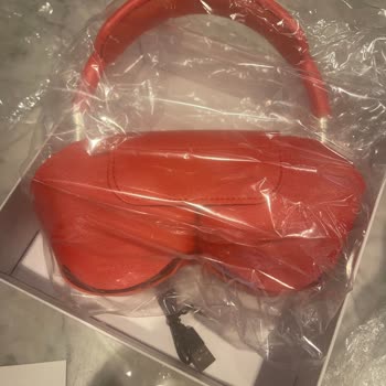 Yanlış Renk Ve İlgisiz Müşteri Hizmetleri