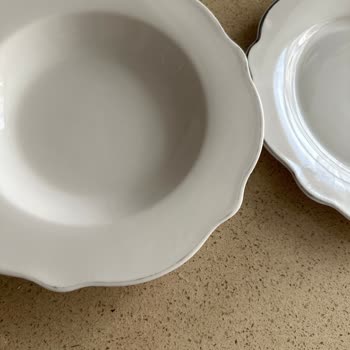 Karaca Züccaciye Yemek Takımının Yaldızları Hızla Deforme Oldu