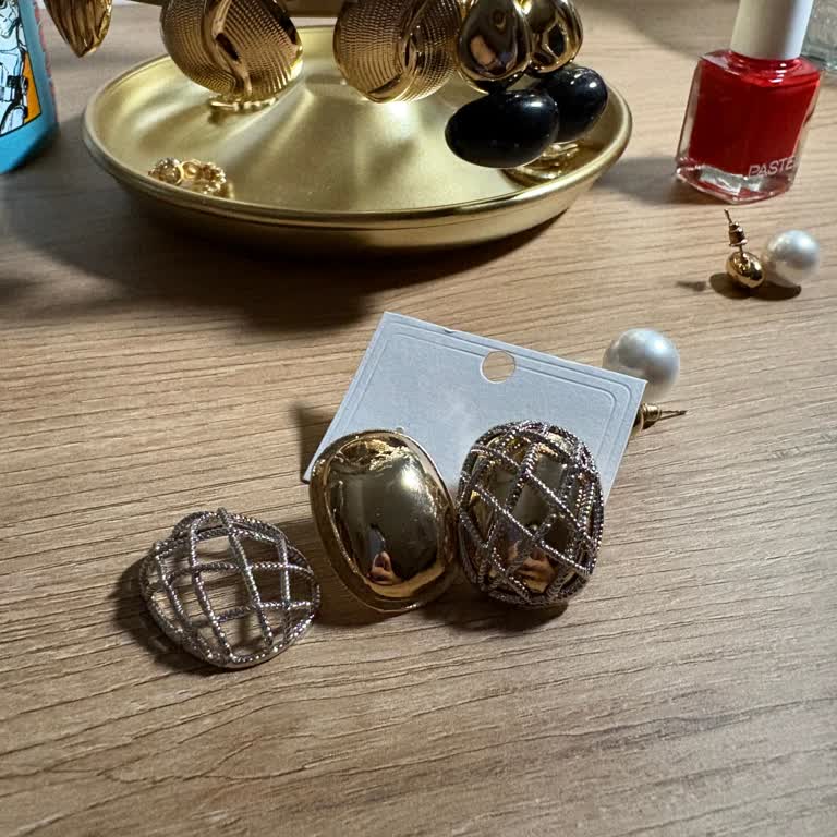 Kırık Küpe Ve Cevapsız İletişim Sorunu