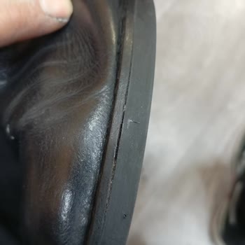 Flower Ayakkabı Dayanıksız Çizme Ve Yetersiz Müşteri Hizmeti!