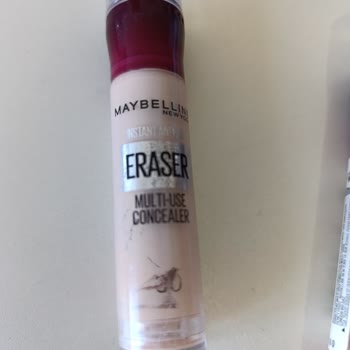 Maybelline Instant Anti Age Eraser Mechanismus leckt, Produkt kann nicht genutzt werden