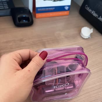 Kiko Milano Kosmetiktasche Reißverschluss riss nach kurzer Nutzung