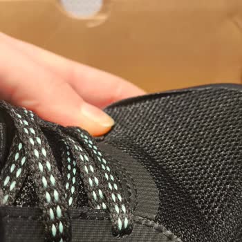 Ayakkabıda Erken Açılma Ve Yetersiz Müşteri Hizmeti