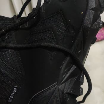 Waterproof Ayakkabı Su Geçirdi: Mağaza İlgisizliği Ve Çözüm Beklentisi