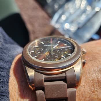 Armani Saatimdeki Renk Değişimi Ve Yetersiz Servis Cevabı