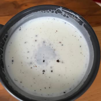 Doğal Sanılan Kara Biberin Şaşırtıcı Boya Gerçeği