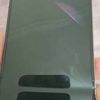 Samsung Galaxy Z Flip5 Ekran Sorunu Çözülmüyor