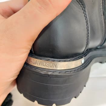 Tadilat Sonrası Hayal Kırıklığı: Harley Davidson Botlarımda Yapışkan Lekeler Ve Kesikler!