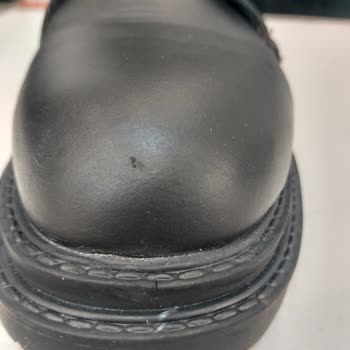 Tadilat Sonrası Hayal Kırıklığı: Harley Davidson Botlarımda Yapışkan Lekeler Ve Kesikler!