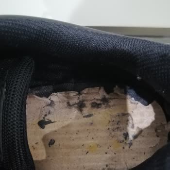 Kinetix Ayakkabının Tabanı 6 Ayda Parçalandı