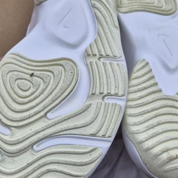 Yalı Spor'dan Gelen Hayal Kırıklığı: Kullanılmış Ayakkabı Şoku