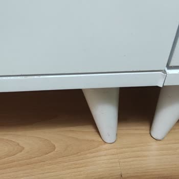 Teşhir Ürün Ve İlgisiz Müşteri Hizmetleri