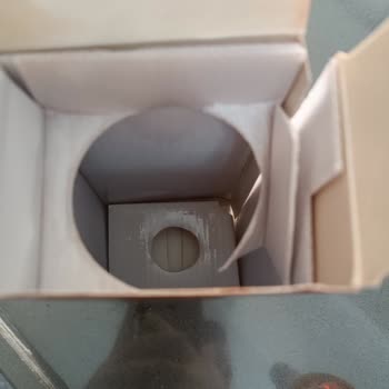 Dökülen Argan Yağı Ve Cevapsız Destek