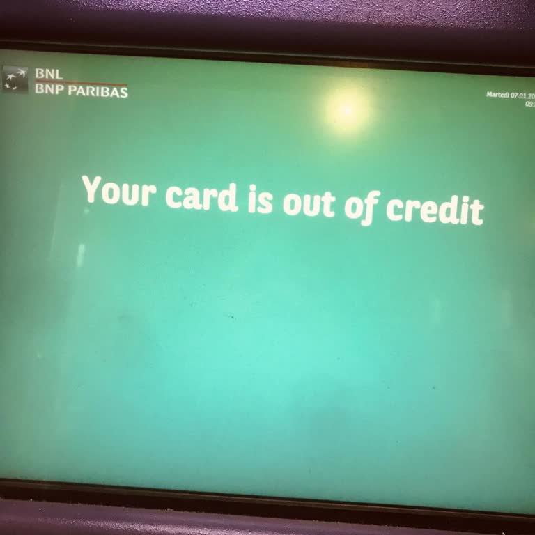 ATM'de Para Çekme Sorunu: Acil Yardım Gerekli