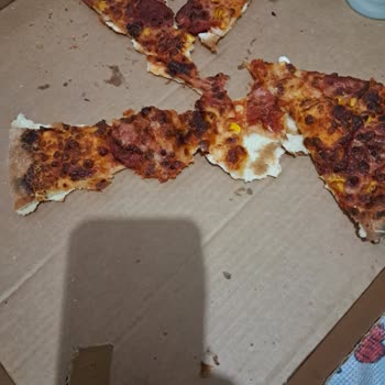 Gece Yarısı Yanık Pizza Kabusu
